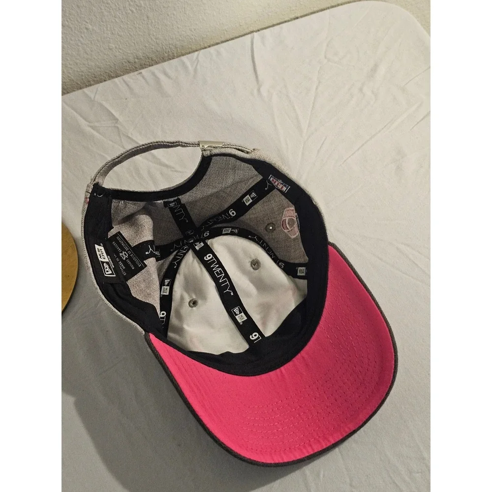 New Era 9TWENTY Women New England Patriots Hat Gray Pink Breast Cancer Awareness
